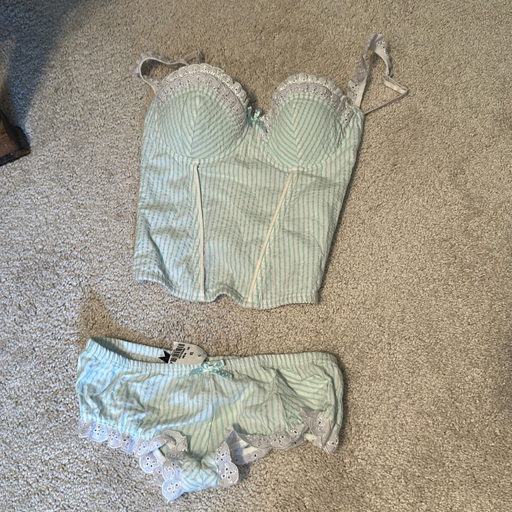 Spree girl, seersucker/lace bustier corset and boy shorts NWT